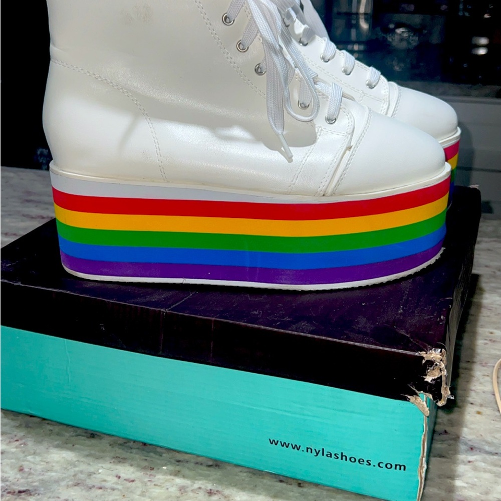 Rainbow platforms